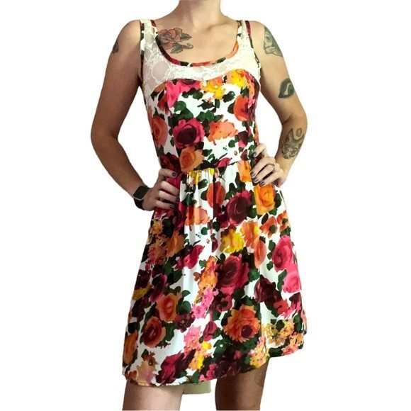 Kirra Floral Dress with Lace Detail, Size Medium Tank Dress, Pacsun - Picture 8 of 14